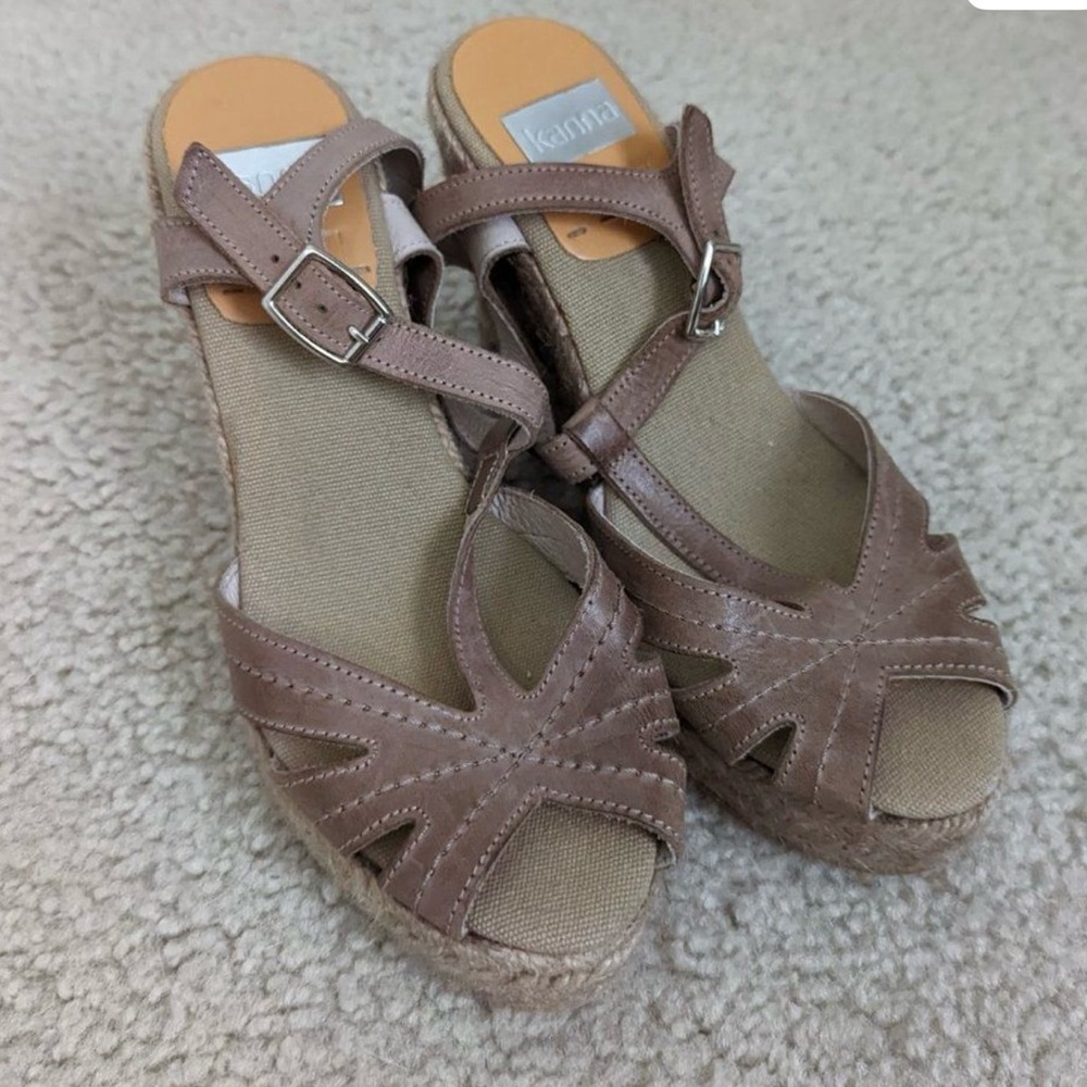 Kanna Brown Wedge Sandals